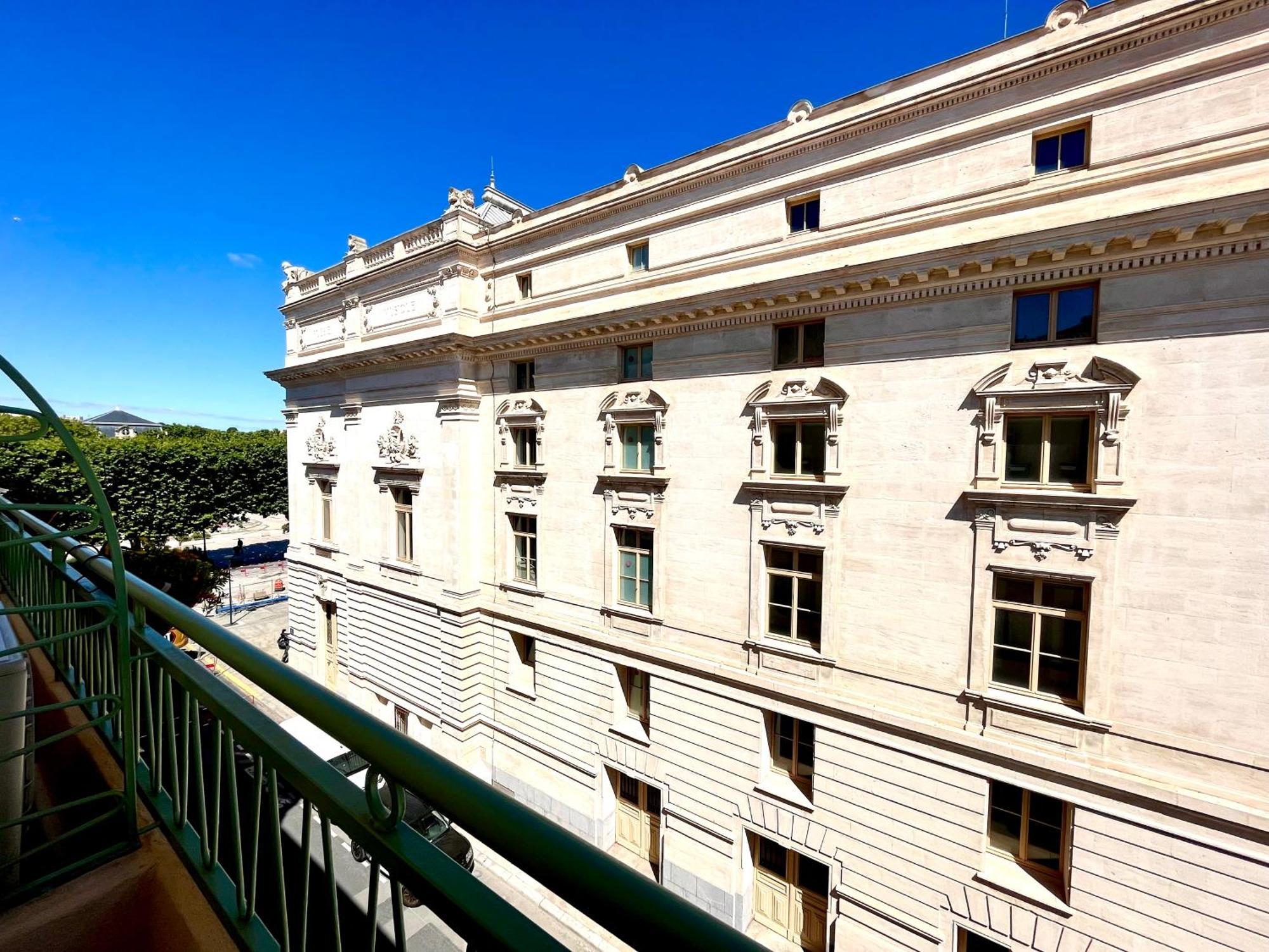 Отель Le National Сет Экстерьер фото